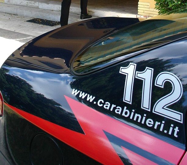 Va a trovare la suocera ospite di una struttura di Sanfrè e la accoltella