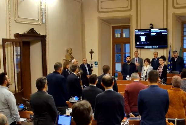 Bra, il Consiglio saluta Anna Messa  e dà il benvenuto a Francesco Racca