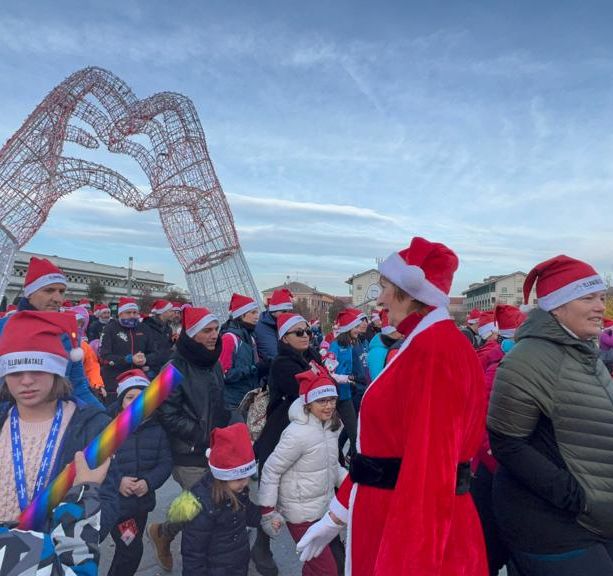 Cuneo: la 'Babbo Run' lancia gli eventi invernali della città [FOTO]