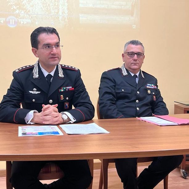 Anziani nel mirino di una banda di ladri e truffatori: in quattro finiscono agli arresti
