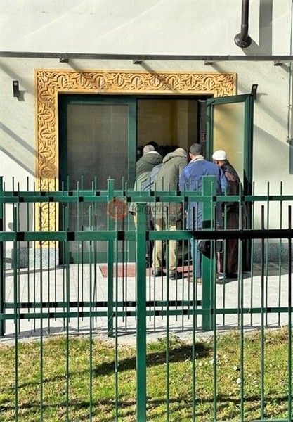 Una bara nel centro culturale islamico di Cuneo? &quot;Nessun rito funebre, solo un saluto al defunto: scatteranno le sanzioni amministrative&quot;