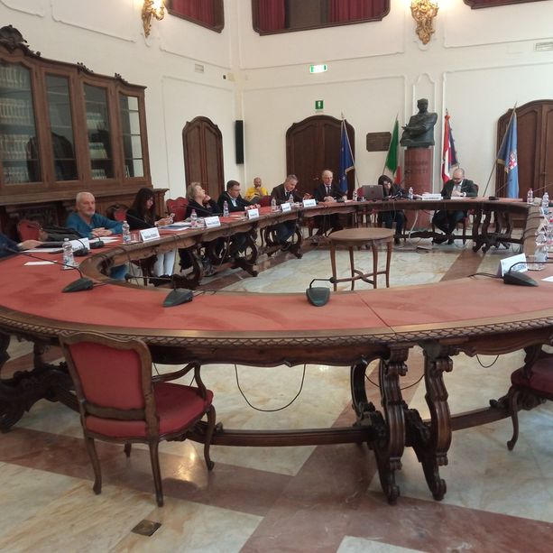 L’unico stress ferragostano della politica cuneese riguarda la Provincia
