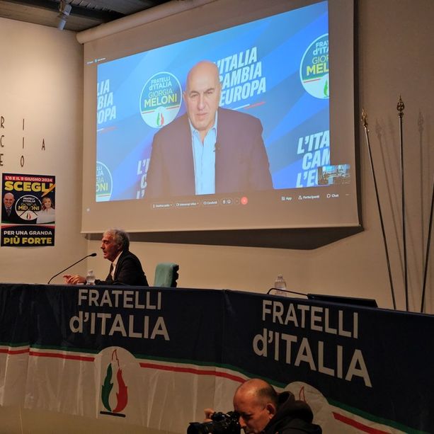 Fratelli d'Italia, Guido Crosetto in collegamento da Roma: “Non potevo mancare a questo appuntamento nella mia terra” [VIDEO]