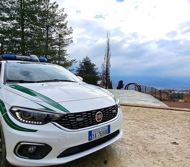 Atti osceni in luogo pubblico: uomo denunciato dalla  Polizia Locale di Guarene