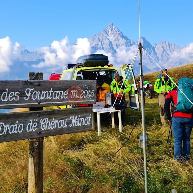 Dopo il ritrovamento di ossa sopra le cave di Bagnolo Piemonte, battuta del Soccorso alpino per cercare elementi utili alle indagini (FOTO)