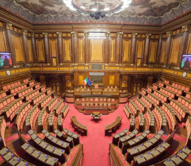 D’agosto Parlamento mio non ti conosco