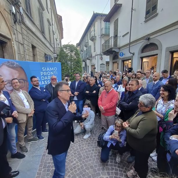 A Bra si è presentato il candidato sindaco Massimo Somaglia [FOTO E VIDEO]