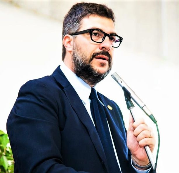 Il Pd? “Una delle cause della crisi”. Renzi? “Ha disarticolato il quadro. Chi e come lo ricomporrà?”