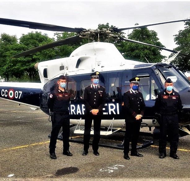 Massiccio controllo dei Carabinieri nel Saluzzese: in campo anche un elicottero (FOTO)