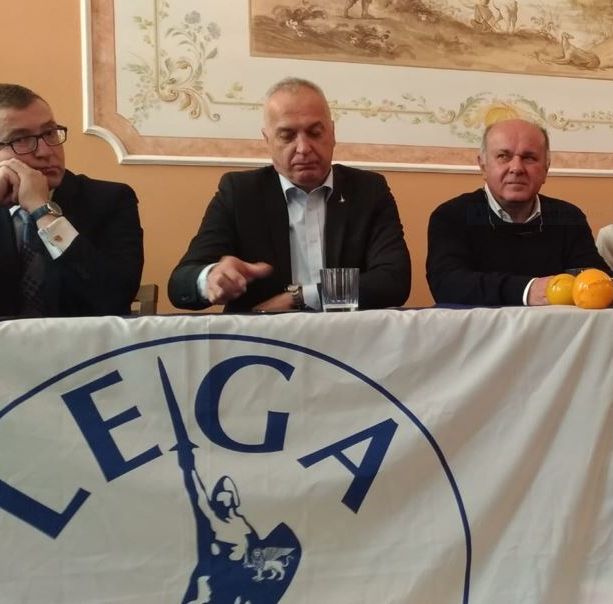 Cuneo, né Babbo Natale né la Befana porteranno in dono il “sindaco” al centrodestra