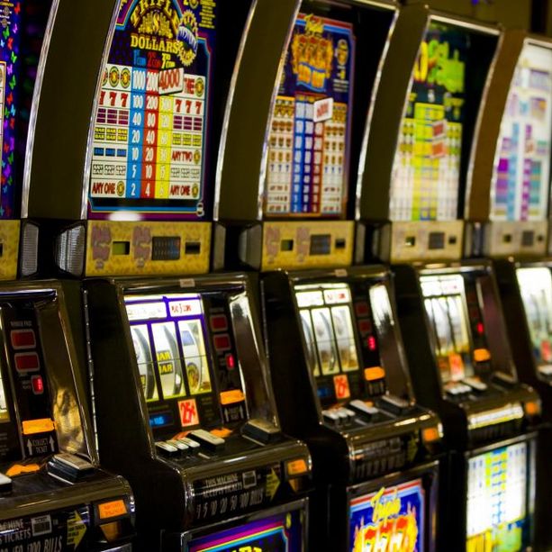 La cooperativa insolvente, gli incassi finivano in scommesse e sale giochi