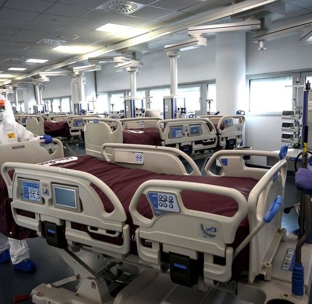Covid - Ricoveri ancora sotto la soglia: il Piemonte potrebbe restare zona bianca