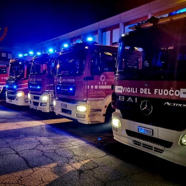 A fuoco un'abitazione a la Morra di Villar San Costanzo: fiamme spente dopo sette ore di intervento