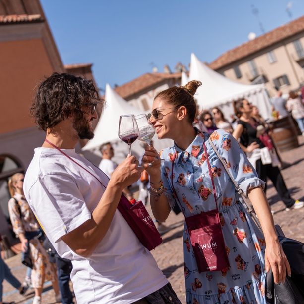 Alba, Vinum alla 46ª edizione: anteprima milanese per l'enoteca  a cielo aperto più grande d'Italia
