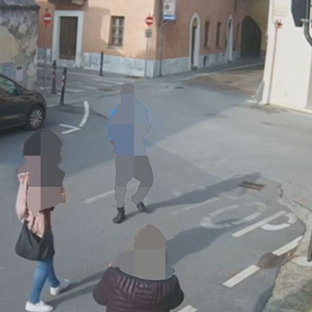Minaccia due donne a Bene Vagienna con un coltello: denunciato per tentate lesioni a piede libero