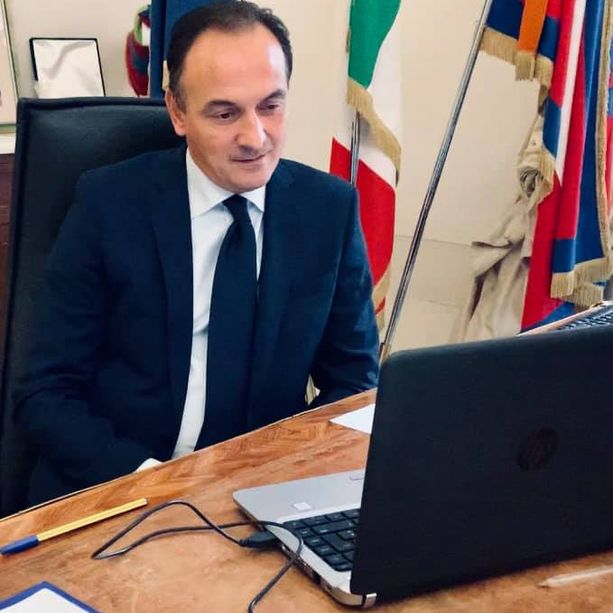 Zona Rossa, notte in bianco e Cirio all'attacco di Conte: &quot;Voglio che mi si spieghi la logica di queste scelte&quot;
