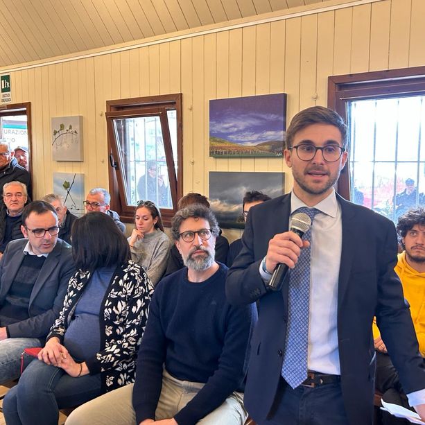 E’ il democratico Alberto Gatto  il candidato del centrosinistra nella corsa per il municipio di Alba [VIDEO]