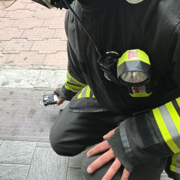 Forte odore di gas in centro Cuneo: decine di chiamate ai vigili del fuoco (FOTO E VIDEO)