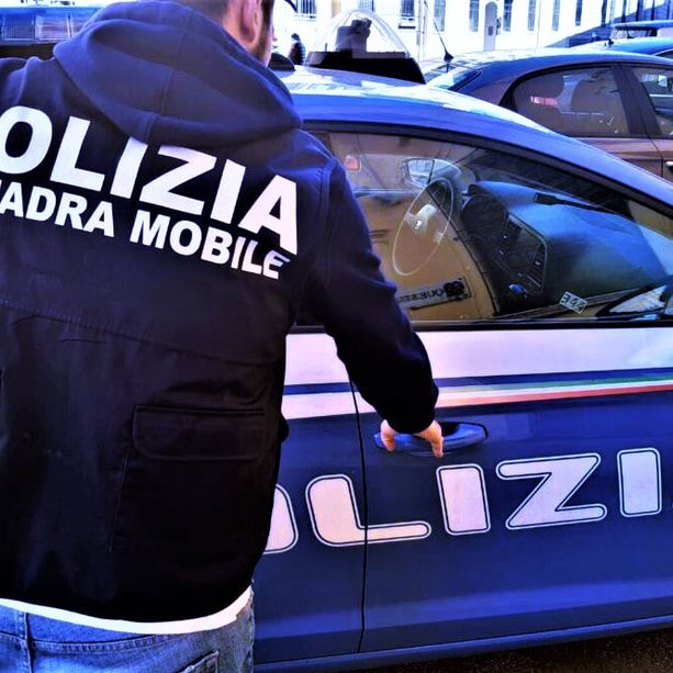 Cuneo, lite con accoltellamento in piazza Boves: arrestato un 40enne