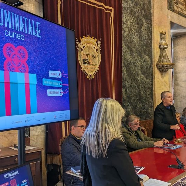 &quot;Un mese luminoso, generoso ed ecocompatibile&quot;: a Cuneo torna Illuminatale