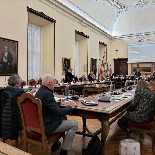 Cuneo, un accordo (al ribasso) tra Pd e Centro civico salva in extremis la maggioranza