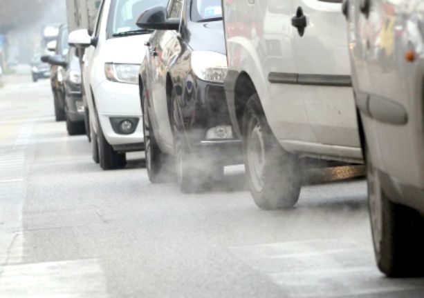 Blocco auto, maggioranza regionale in tilt: tutti contro tutti