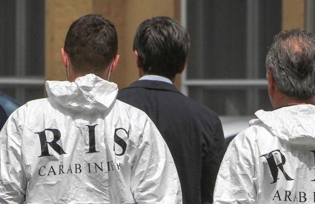 Furto in Viale Angeli, i Ris di Parma incastrano topo d’appartamento. Condannato a 8 anni di carcere