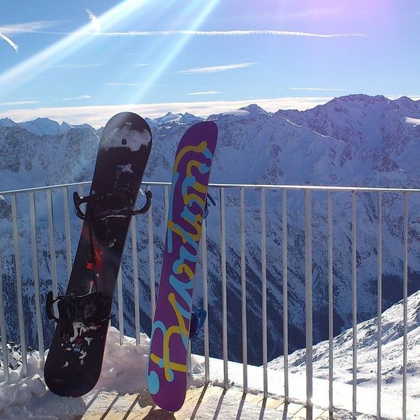Furto di tavole da snowboard al White House Prato Nevoso: 21enne ligure a processo