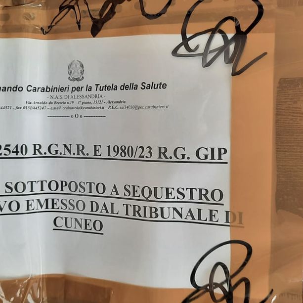 I carabinieri del Nas mettono sotto sequestro preventivo erboristeria del Cuneese