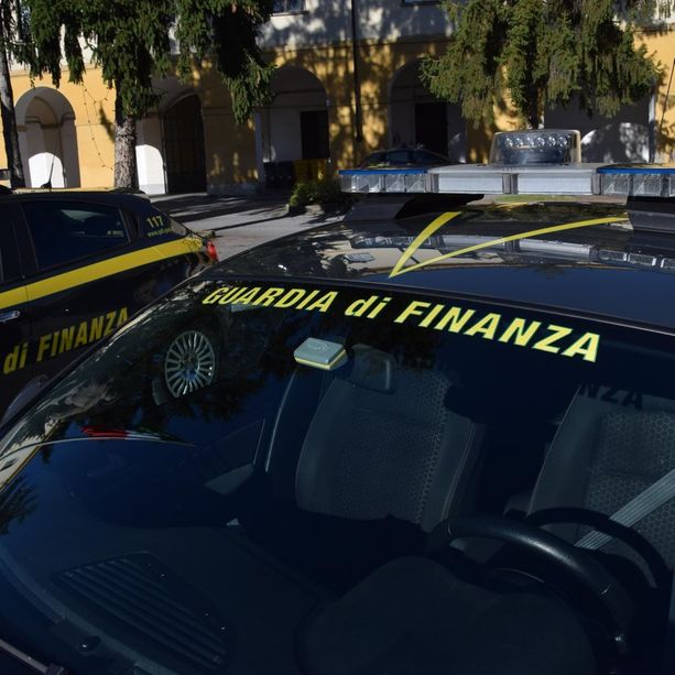 Frode da 3 milioni di euro su materiale chirurgico nelle aziende ospedaliere di Cuneo e Torino, coinvolti due imprenditori e un dipendente ospedaliero
