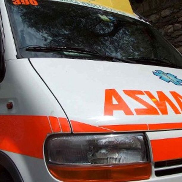 Scontro tra auto e moto a Savigliano: motociclista in codice rosso all'ospedale di Cuneo