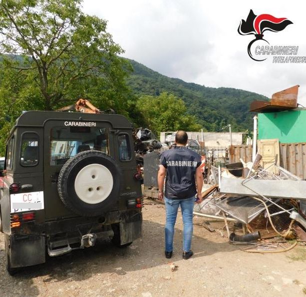 Oltre 8 mila metri quadrati di discarica illegale a Dronero: indagati padre e figlio (FOTO)