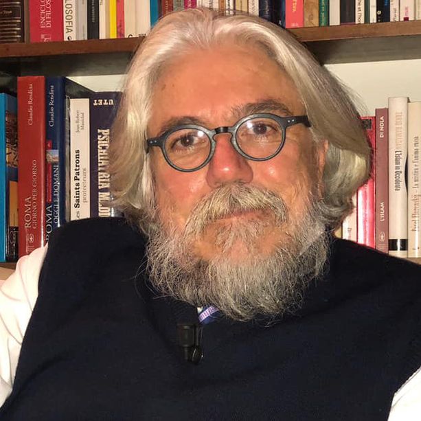 Aggredì la fidanzata ad Alba, nel processo per tentato omicidio entra lo psichiatra Meluzzi