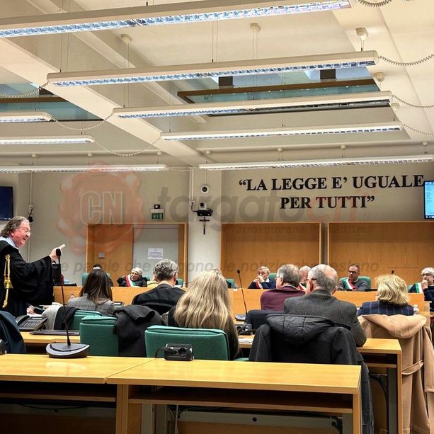 Uccise due rapinatori. La difesa chiede l’assoluzione: perché il gioielliere Roggero non deve andare in carcere?