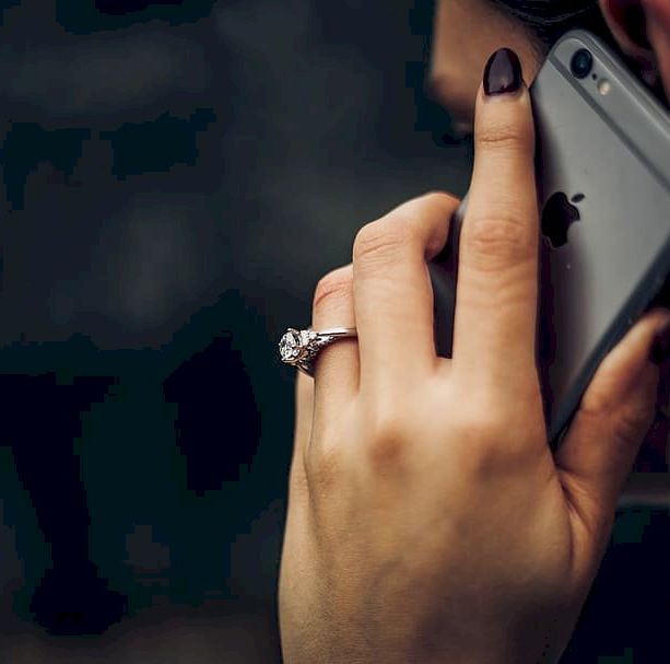 Scoperta la truffa telefonica della &quot;bolletta non pagata&quot; perse il lavoro e lo denunciò: uomo a processo per truffa aggravata