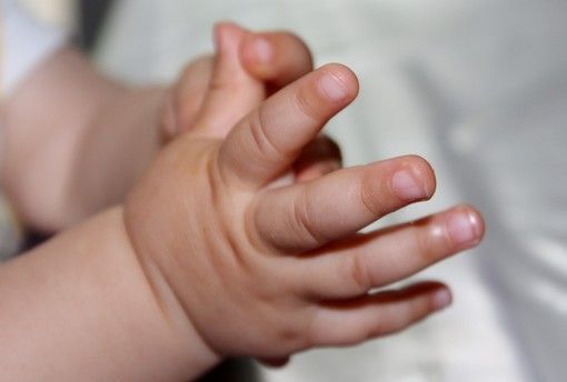 Video e foto hard di bambini su chat: la segnalazione degli USA manda un cuneese a processo