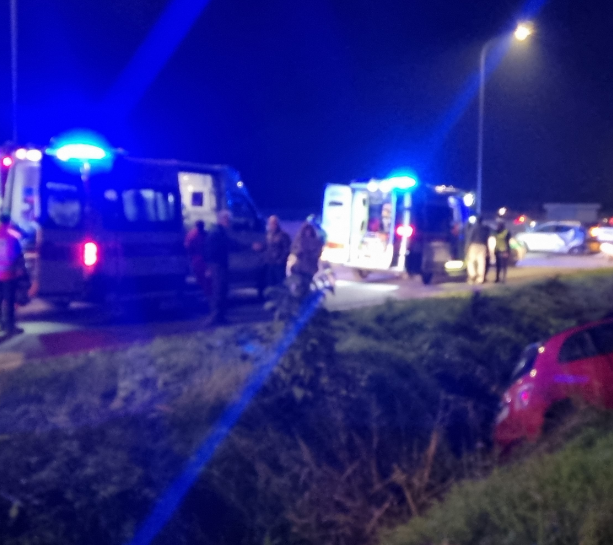 Incidente in via don Orione a Bra: ferite tre persone
