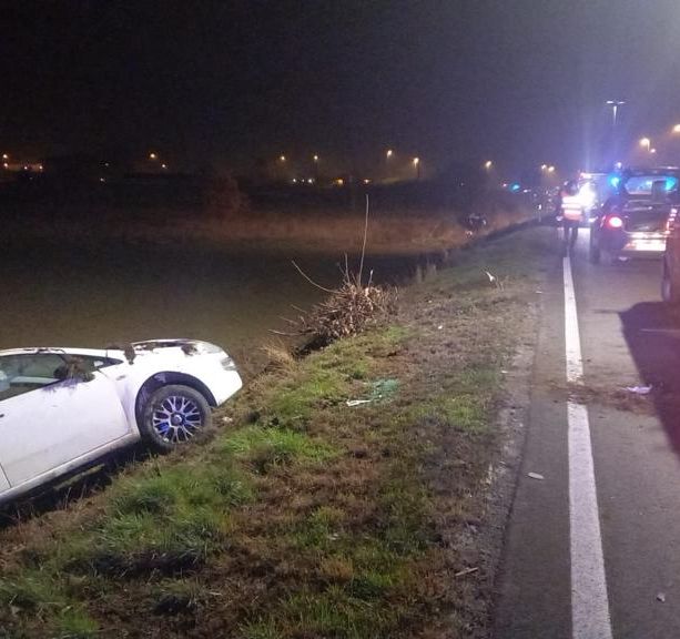 Scontro tra due auto a Marene sulla provinciale 662