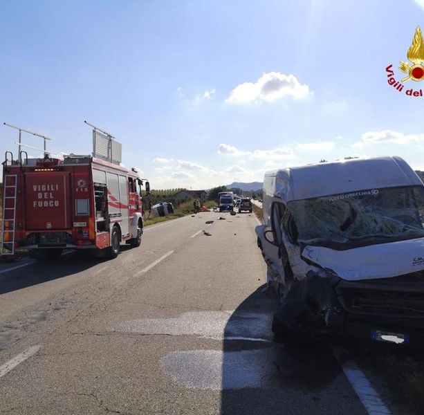 Incidente mortale sulla tangenziale di Alba: la vittima è il giovane torinese Ion Prisacaru