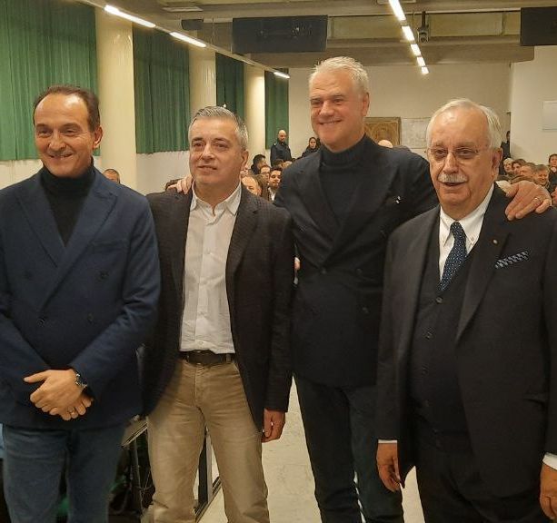 Il ministro Zangrillo in visita a Cuneo “benedice” l'ingresso di Civallero in Forza Italia [FOTO E VIDEO]