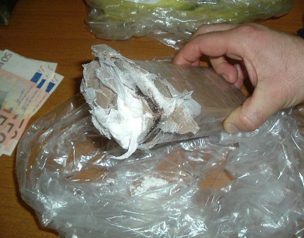 In manette un 25enne di Cuneo: in casa aveva 60 grammi di coca e 350 di marijuana