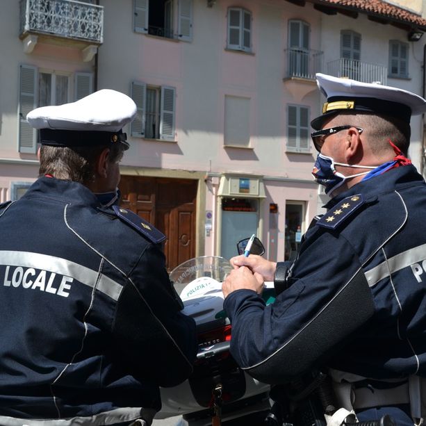 Bra, ubriaco alla guida: all’alcol test superava di ben 7 volte i limiti consentiti