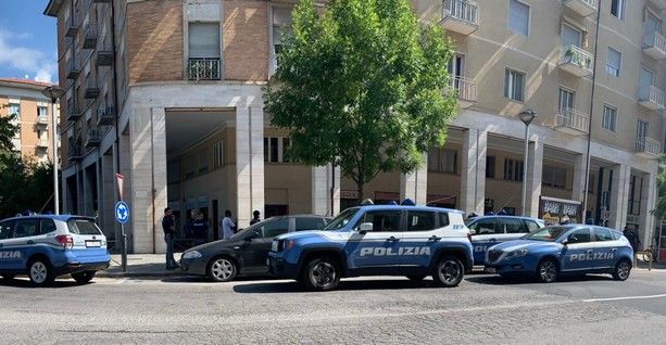 Cuneo, controlli ai Barber Shop del Quadrilatero: un'attività chiusa e due sanzionate