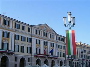 Vicenda del “pandoro rosa” Ferragni-Balocco: anche la procura di Cuneo apre un’indagine