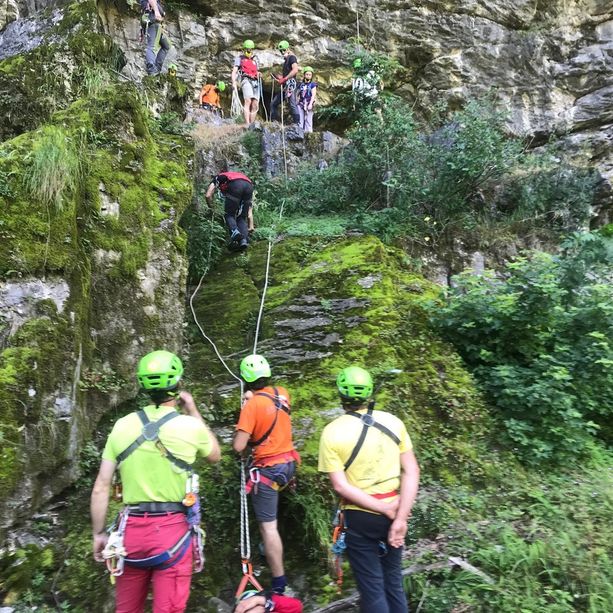Ritrovati resti ossei di un cadavere sulle alture di Bagnolo Piemonte, ai 2000 metri sopra le cave di Rucas