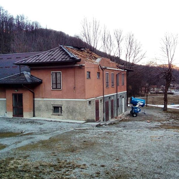 Raffiche di vento nella notte a Chiusa di Pesio: tanti i danni a edifici privati e comunali, il sindaco sta valutando la richiesta dello stato di calamità