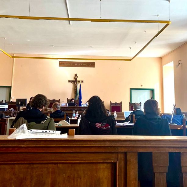 Accusato di violenza sessuale da quattro sue pazienti: definitiva la condanna a cinque anni per medico albese