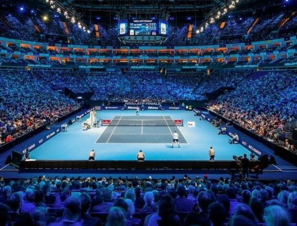 Atp, clima da grandi eventi. Tifosi entusiasti, spettacolo, ma anche molti &quot;delusi&quot;. Lunghe code per entrare al Pala Alpitour