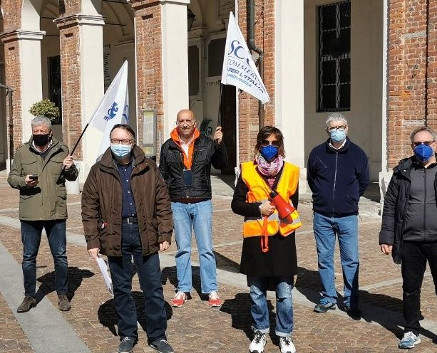 Coronavirus: il commercio chivassese scende in piazza e chiede il biennio bianco fiscale [VIDEO]