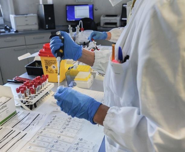 Covid, in isolamento domiciliare quasi 70mila piemontesi. I ricoverati sono 6 più di ieri